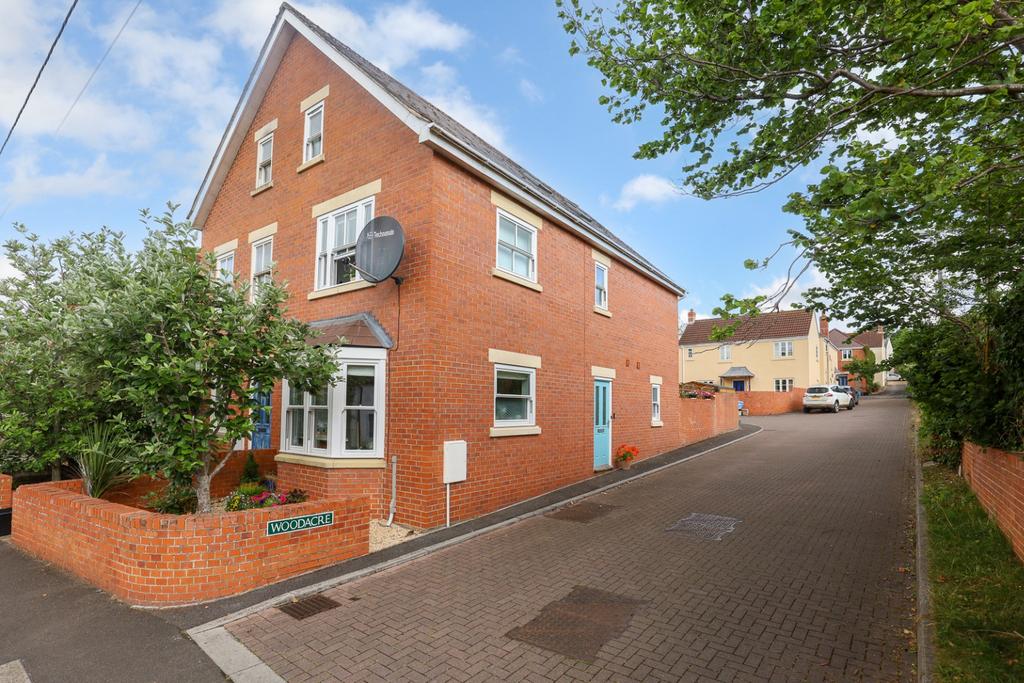 Woodacre, North Road 4 bed semidetached house £325,000