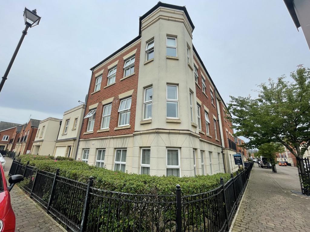 Greenside Drift, Westoe Crown... 2 bed flat £33,750