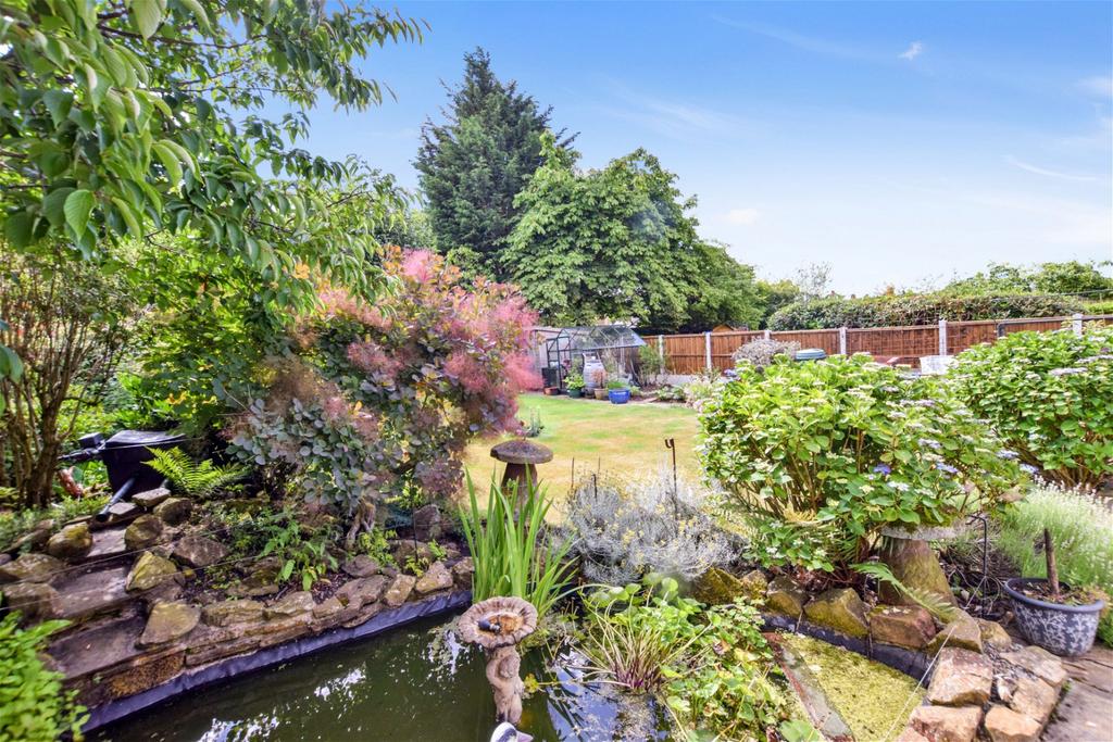 Upton Lane, Farnworth, Widnes 5 bed detached house for sale £500,000