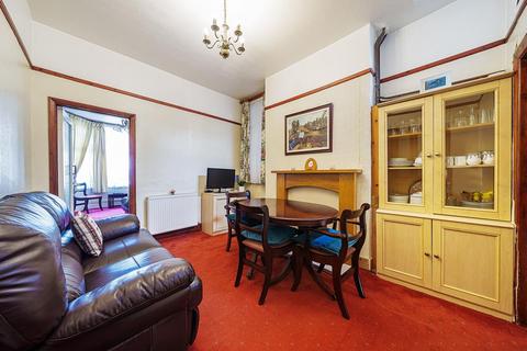 38 Maple Road, London, SE20 8HE