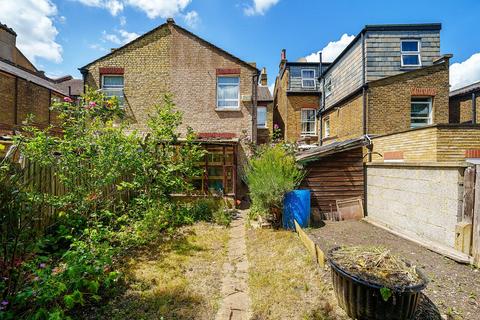38 Maple Road, London, SE20 8HE
