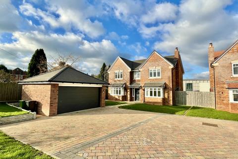 4 bedroom detached house for sale, Long Bank, Bewdley, Worcestershire DY12