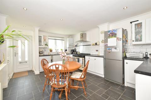 10 Chalkpit Road, Portsmouth, PO6 4EX