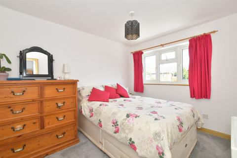 10 Chalkpit Road, Portsmouth, PO6 4EX