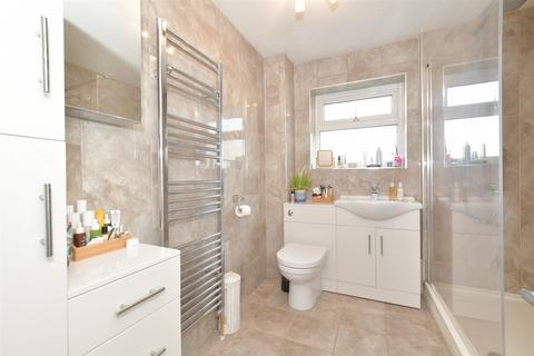 10 Chalkpit Road, Portsmouth, PO6 4EX