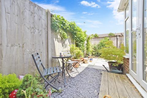 10 Chalkpit Road, Portsmouth, PO6 4EX
