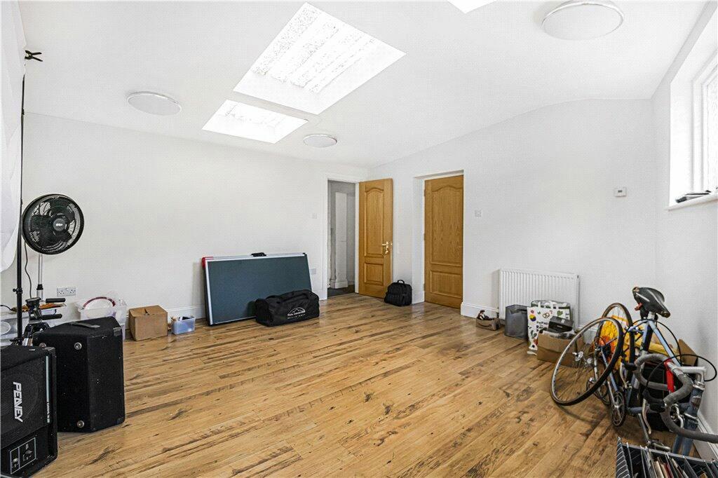 Connaught Road, Brookwood, Woking, Surrey, GU24 0AE Retail property