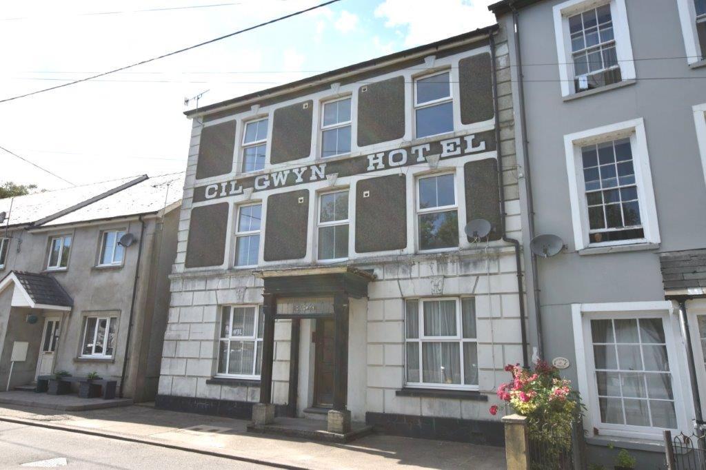 Pontwelly, Llandysul SA44 7 bed property £175,000