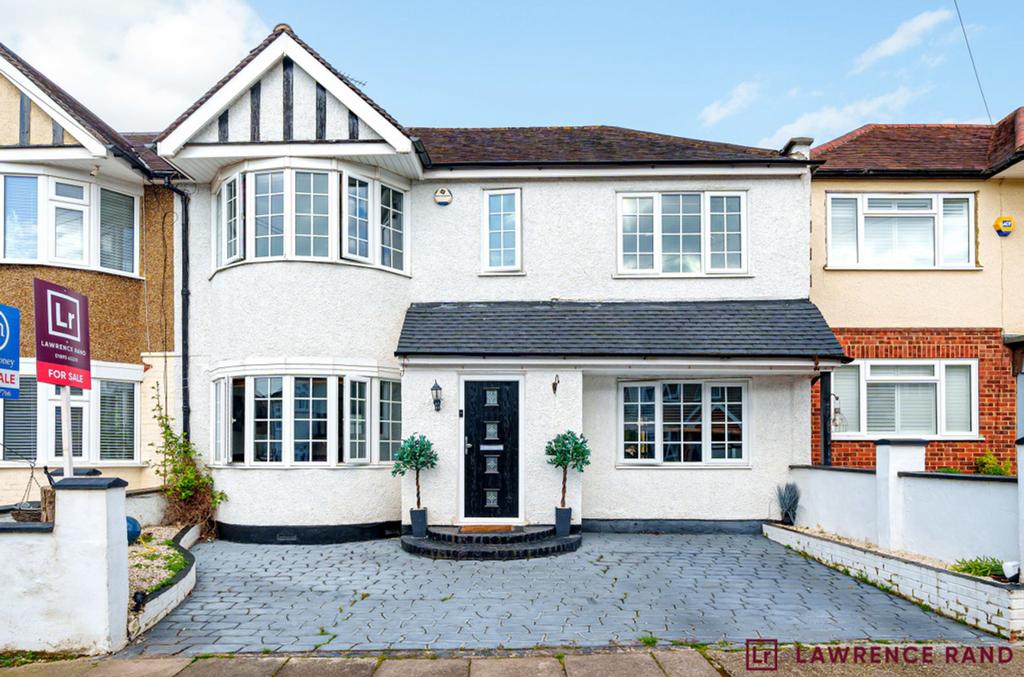 Barnstaple Road, Ruislip, HA4 4 bed end of terrace house for sale £