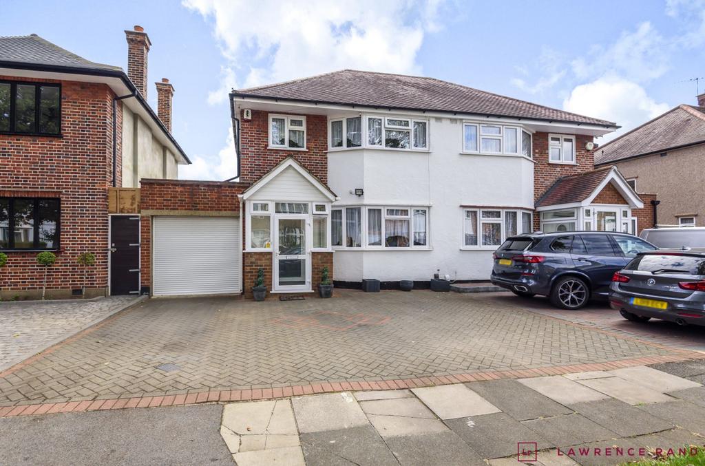 Boldmere Road, Pinner, HA5 3 bed semidetached house for sale £865,000