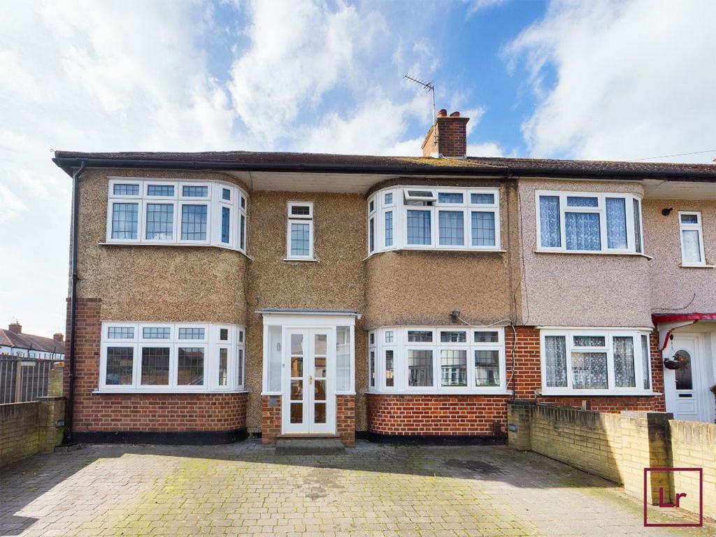 Shaldon Drive, Ruislip, HA4 4 bed end of terrace house for sale £675,000