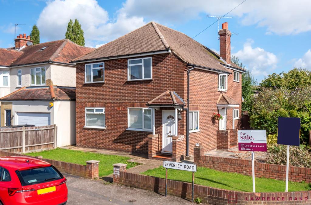 Beverley Road, Ruislip, HA4 2 bed property for sale £375,000