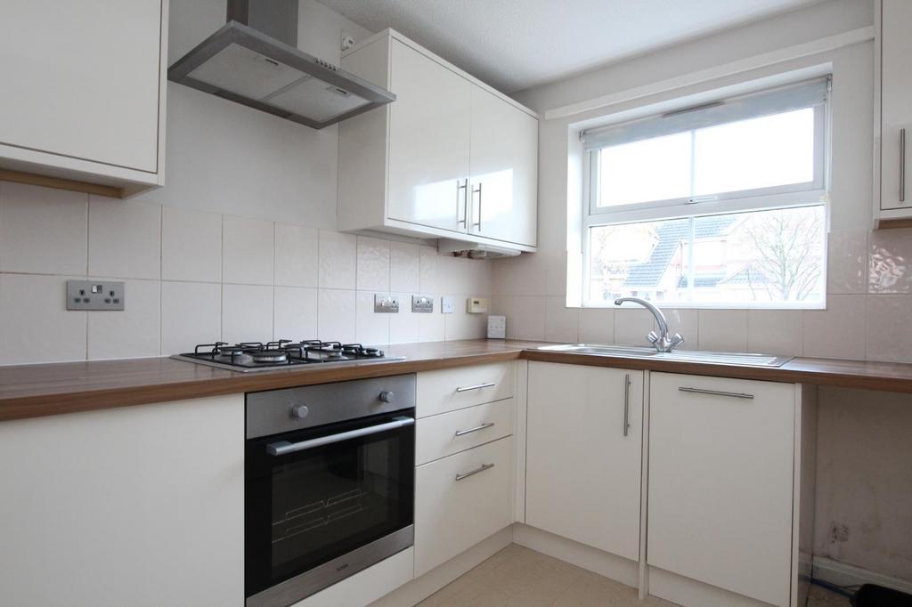 Blackwater Way, Kingswood, Hull, East... 3 bed end of terrace house to