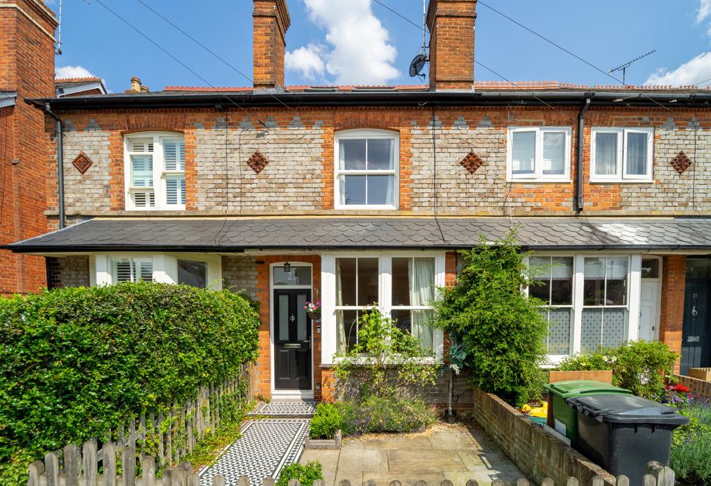 Thames Avenue, Pangbourne, Berkshire 3 bed terraced house for sale £625,000