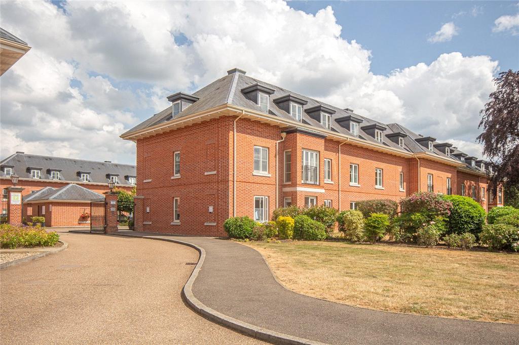 Henmarsh Court, Balls Park, Hertford, Hertfordshire 2 bed flat for sale