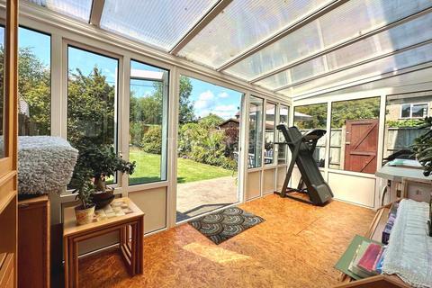 30 Burstead Drive, Billericay, CM11 2QP