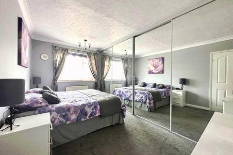30 Burstead Drive, Billericay, CM11 2QP