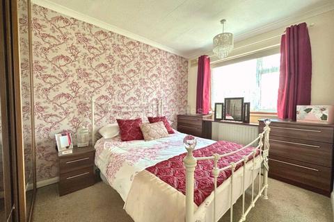 30 Burstead Drive, Billericay, CM11 2QP