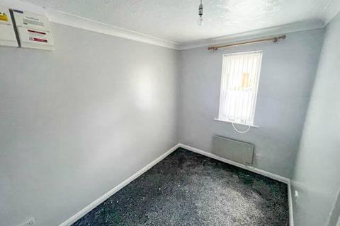 2 bedroom flat to rent, Marina Point, Clacton-on-Sea CO15