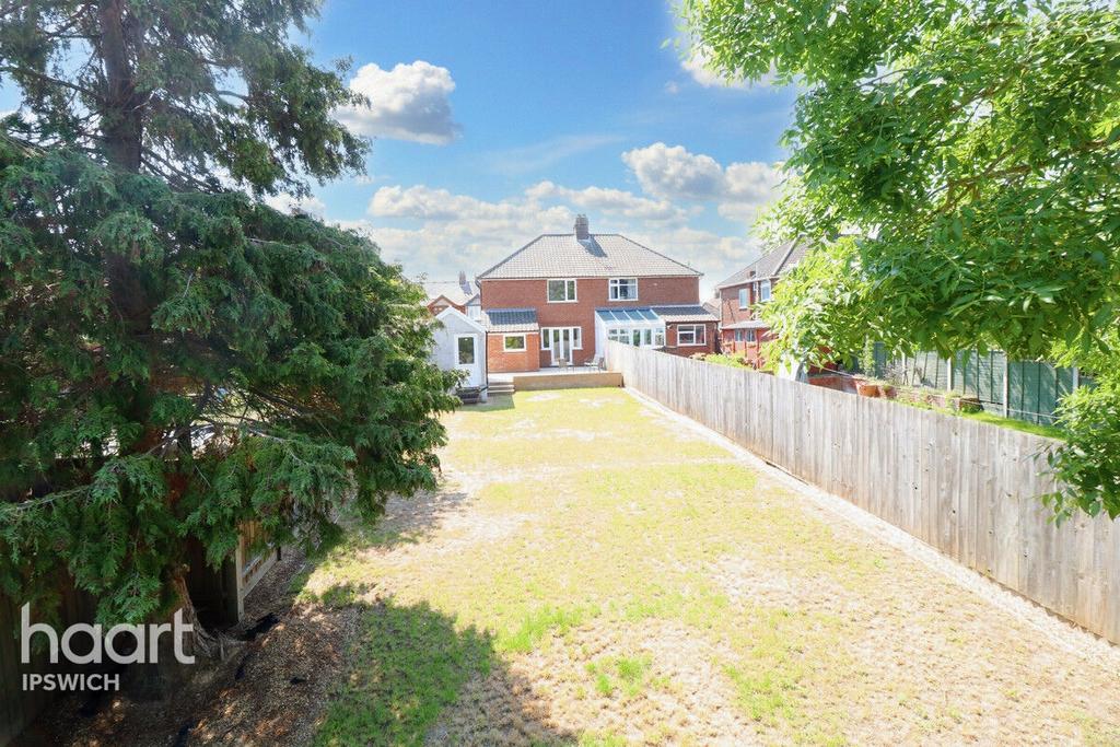 Melbourne Road, Ipswich 3 bed semidetached house for sale £350,000