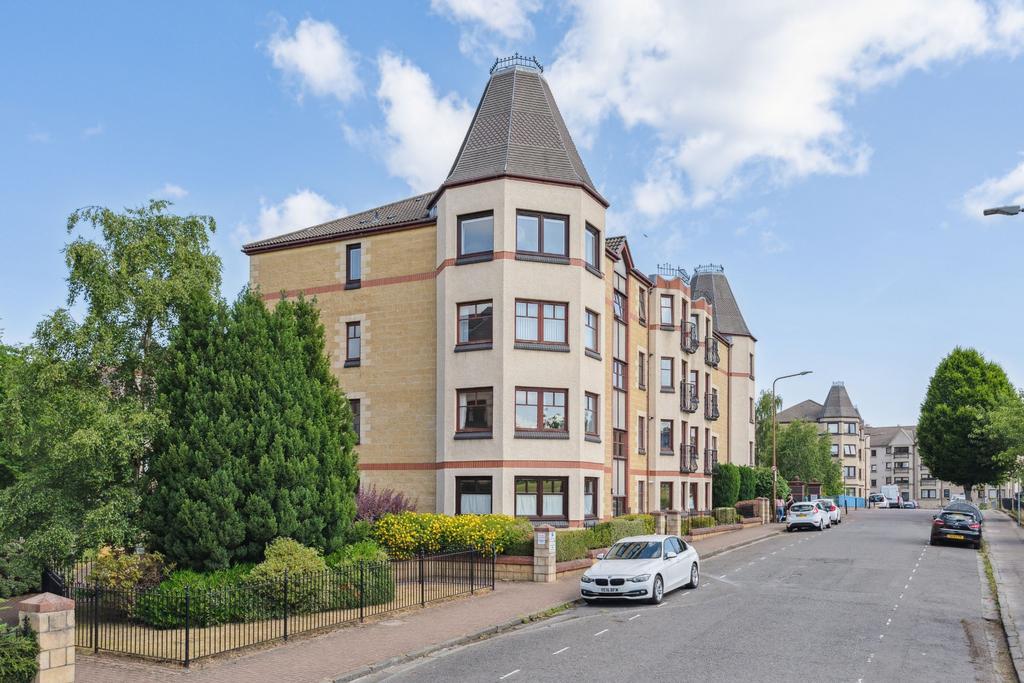 West Bryson Road, Flat 8, Edinburgh, Midlothian, EH11 1BN 2 bed