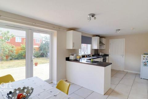 21 Barnsdale Drive, Hampton Gardens, Peterborough, PE7 8LD