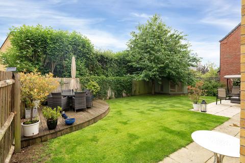 3 Bracken Close, Barleythorpe, Oakham, LE15 7UE