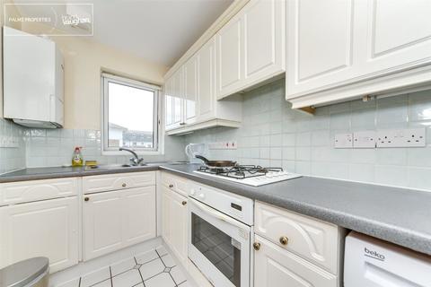 2 bedroom flat to rent, Victory Mews, The Strand, Brighton, BN2