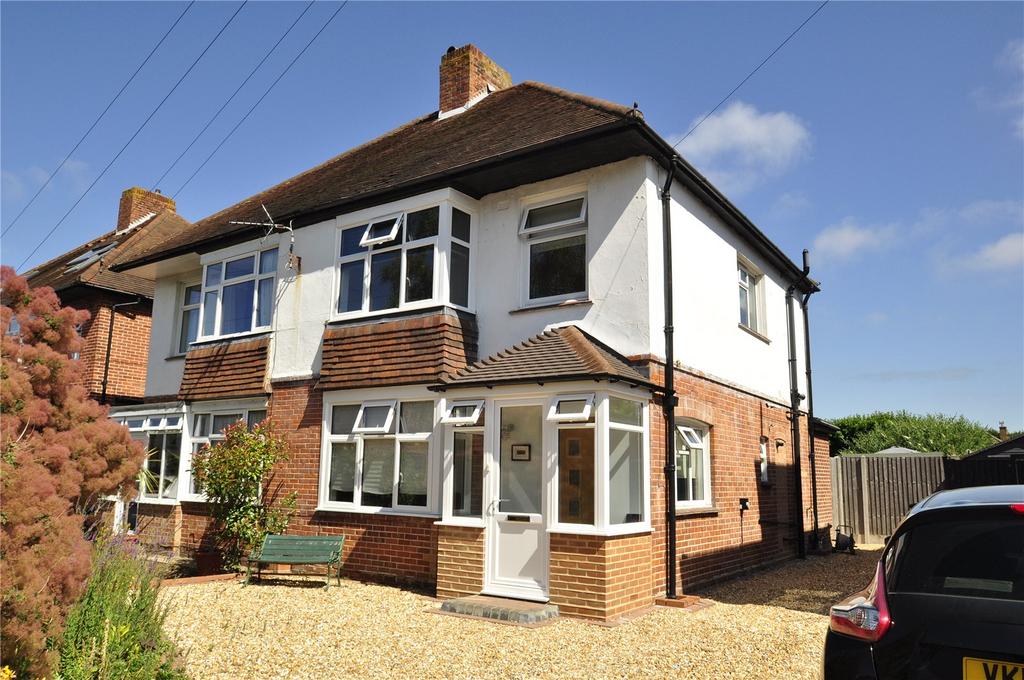 Village Road, Alverstoke, Gosport, Hampshire, PO12 3 bed semidetached