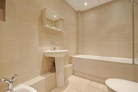 5 bedroom flat to rent, Strathmore Court, St. John's Wood, London, NW8