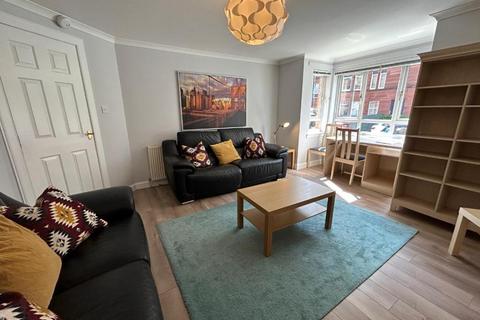 2 bedroom flat to rent, Golfhill Drive, Dennistoun, Glasgow, G31