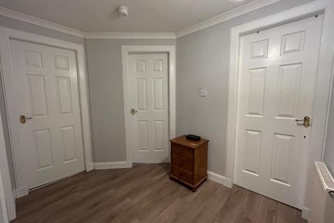 2 bedroom flat to rent, Golfhill Drive, Dennistoun, Glasgow, G31