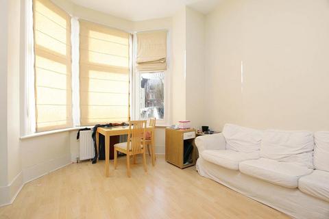 1 bedroom flat to rent, Gordon Road, London, W5