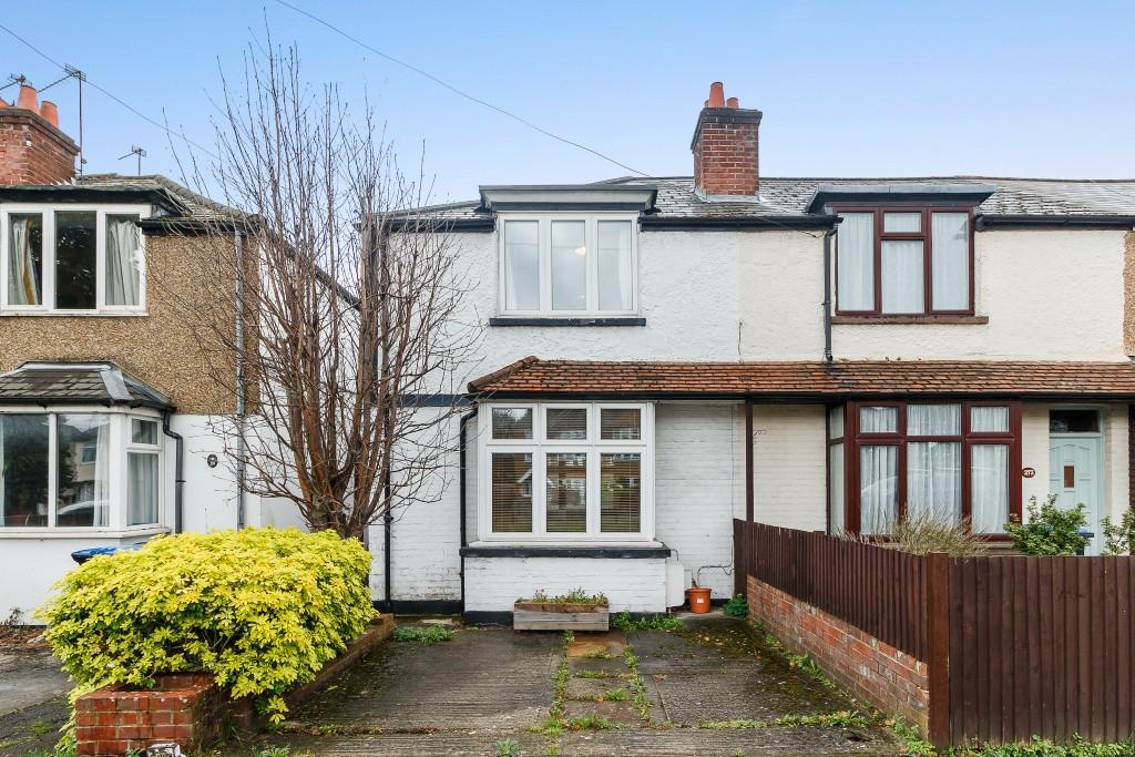 Woodham Lane, New Haw, Addlestone, KT15 2 bed semidetached house to