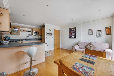 1 bedroom apartment for sale, Moorings House, Tallow Road, `The Island`, Brentford
