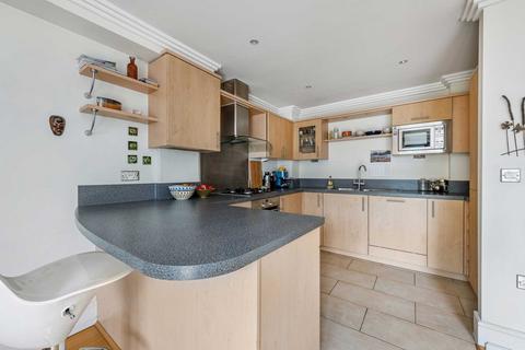 1 bedroom apartment for sale, Moorings House, Tallow Road, `The Island`, Brentford