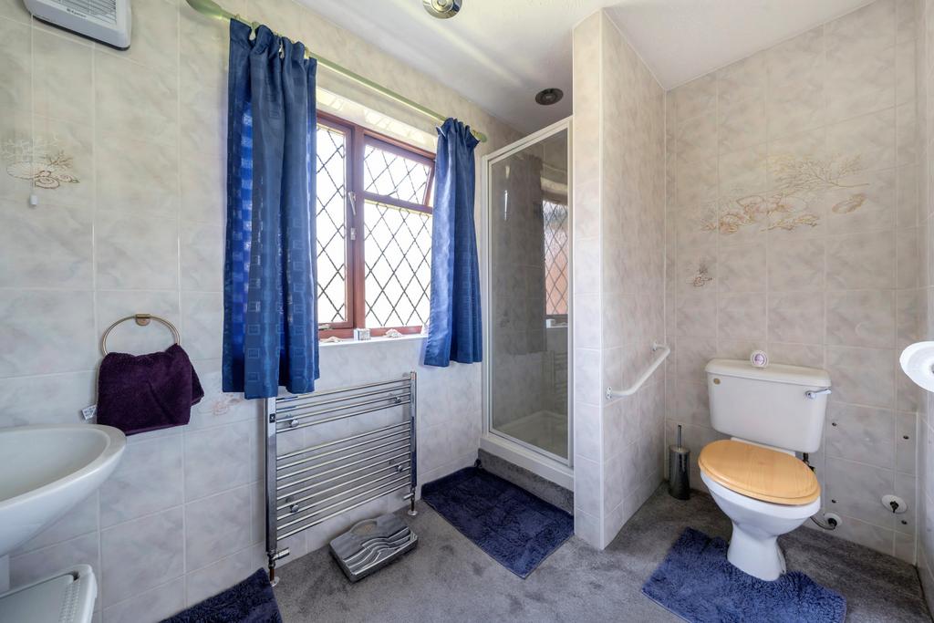Cloakroom/Shower Rm