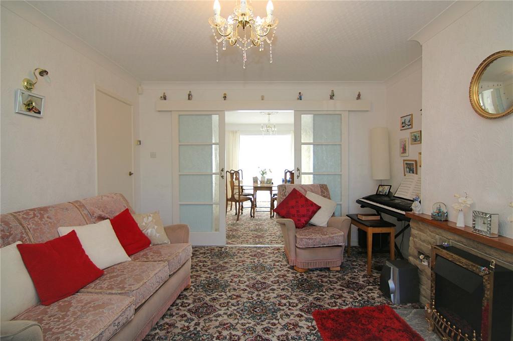 Newhall Drive, Bradford, BD6 3 bed semidetached house for sale £200,000