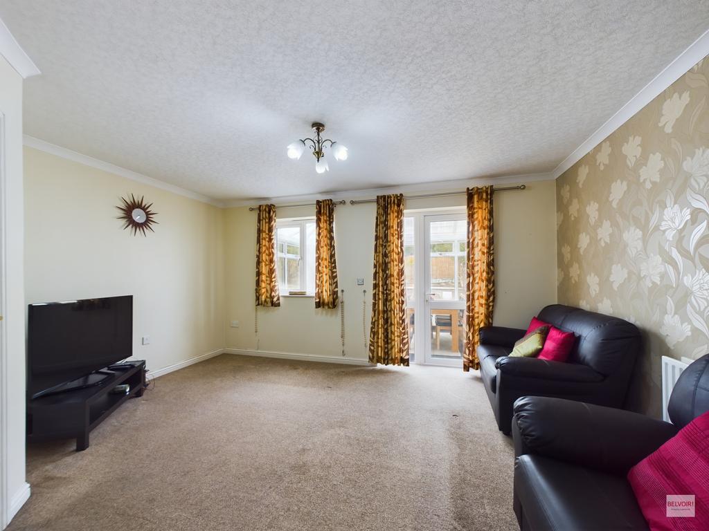 Ridge View Drive, Wincobank, Sheffield, S9 3 bed semidetached house