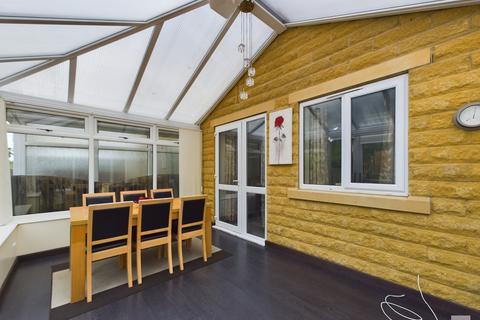 35 Ridge View Drive, Sheffield, S9 1EF