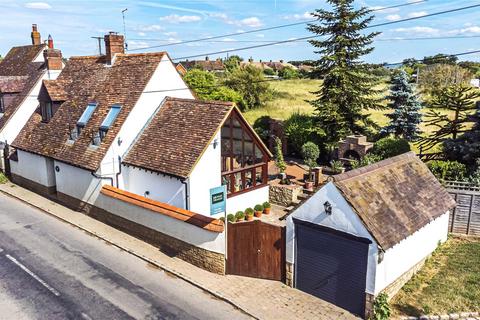 Thorley Cottage Bridgeway, Cuddington, Aylesbury, HP18 0AW