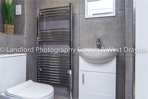 1 bedroom end of terrace house to rent, Broomfield, Guildford, Surrey, GU2