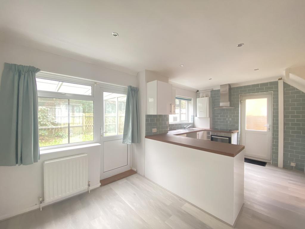 Kitchen/Dining Area