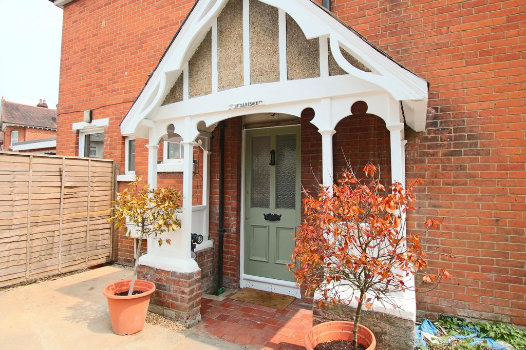 Upper Shirley, Southampton 4 bed semidetached house for sale £525,000