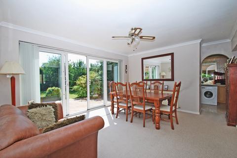 4 bedroom detached house for sale, Crabtree Close, Beaconsfield, HP9