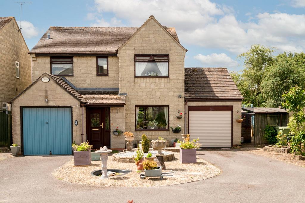Croft Holm, MoretonInMarsh, GL56 3 bed detached house £425,000