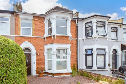 3 bedroom terraced house for sale, Lansdowne Road, Ilford, Essex