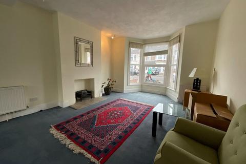 3 bedroom terraced house for sale, Lansdowne Road, Ilford, Essex