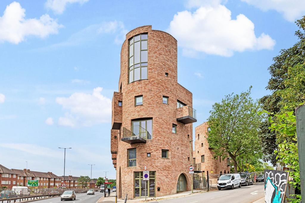 Forest Real Estate Edgewood Mews1.jpg