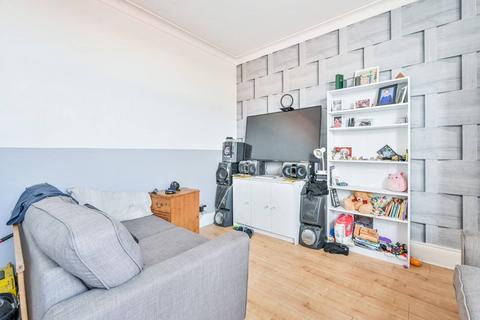 177a Bromley Road, London, SE6 2PG